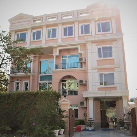 Royal Residence Iffco Chowk Gurgaon Exterior photo