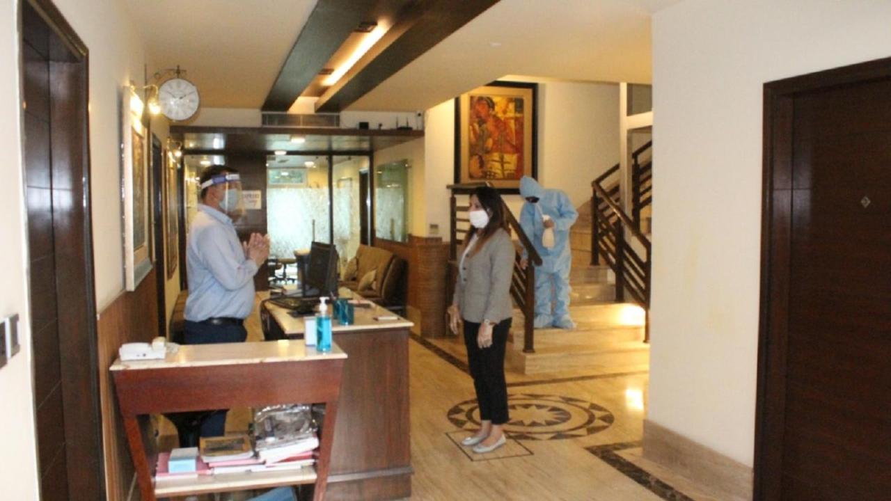 Royal Residence Iffco Chowk Gurgaon Exterior photo