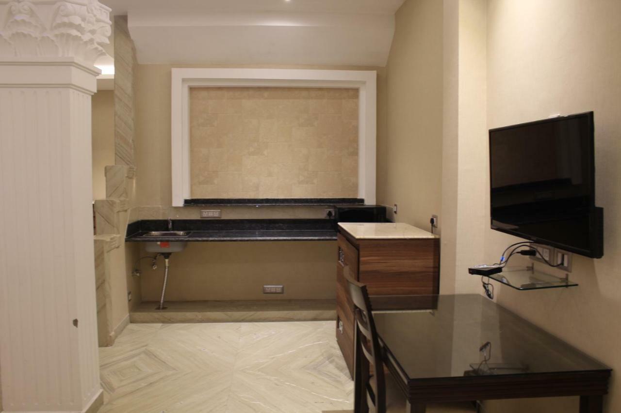 Royal Residence Iffco Chowk Gurgaon Exterior photo